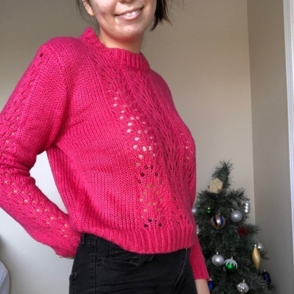 WOVEN HEART CUTE PINK SWEATER SIZE S - Picture 10 of 16